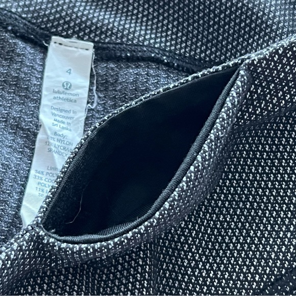 Lululemon Boogie Short Diamond Dot Black & White
Size 4 - Picture 8 of 12